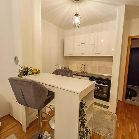 Elite 03 Premium سراييفو