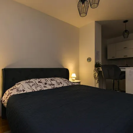 Elite 03 Premium شقة